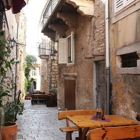 Apartment Nona Zena *